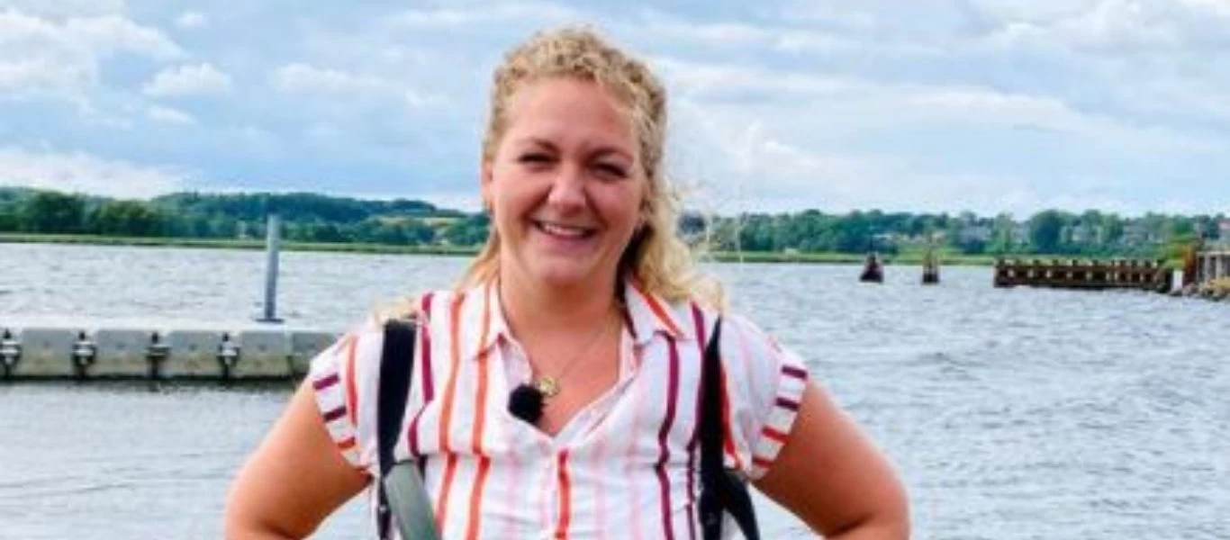 Το ρεπορτάζ από... πρώτο χέρι - Δανή ρεπόρτερ έκανε σεξ σε swinger κλαμπ για χάρη αφιερώματος (βίντεο)